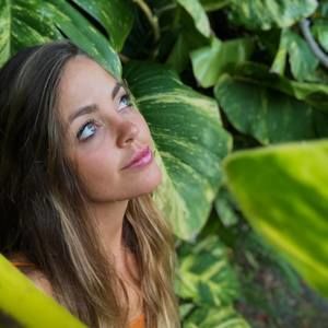 Meet your Posher, Cassandra